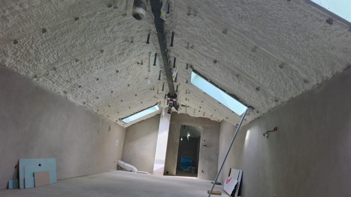 Izolacja poddasza pianą PUR – Realizacja w Chwaszczynie